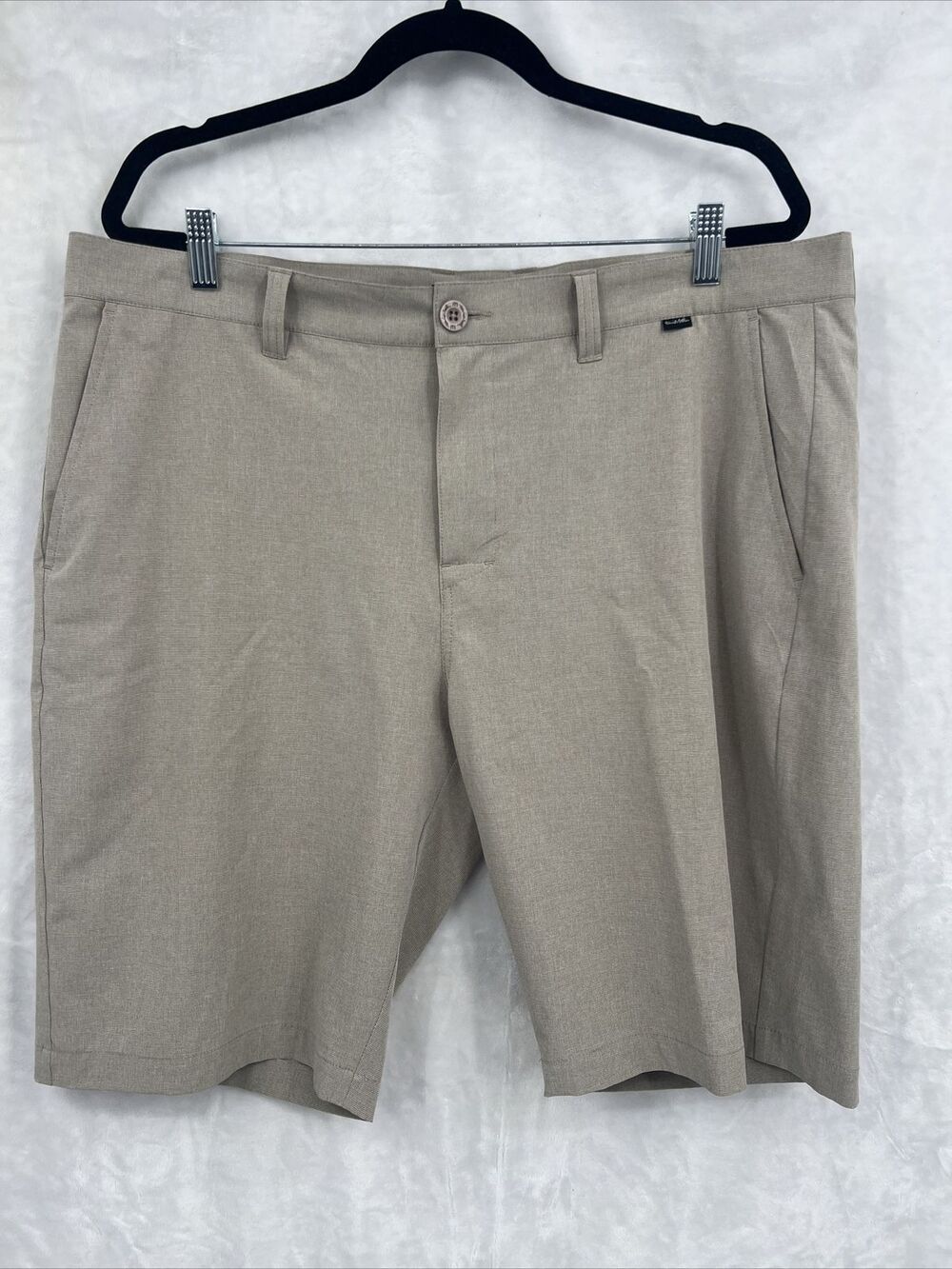 Travis Matthew Beck Shorts Mens 38 Beige Micro Check Stretch Performance Golf